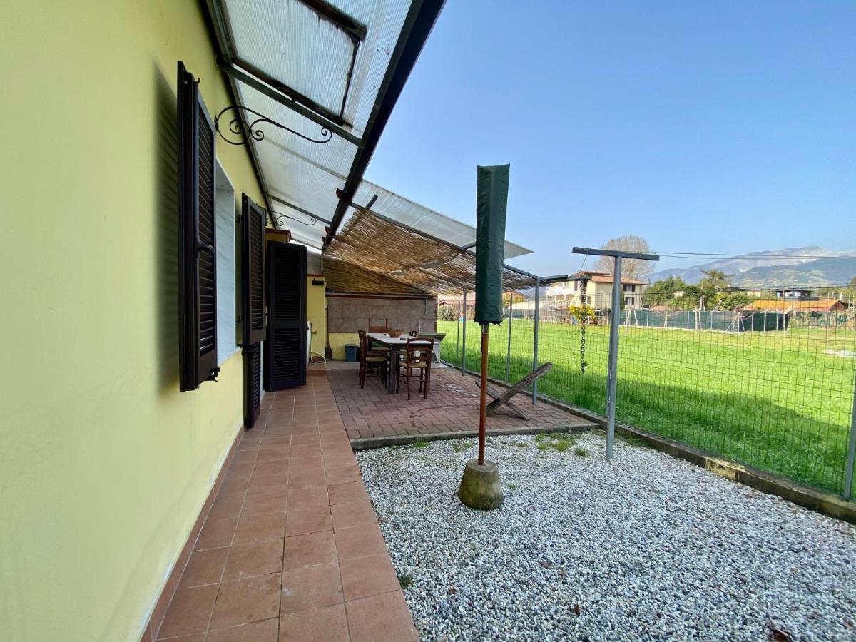 "La Casetta Nascosta" A Marina Di Massa Exterior foto